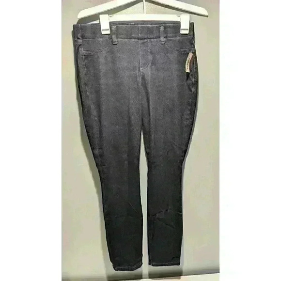 Amazon Essentials Women's High-Rise Skinny Jean M - Picture 1 of 3